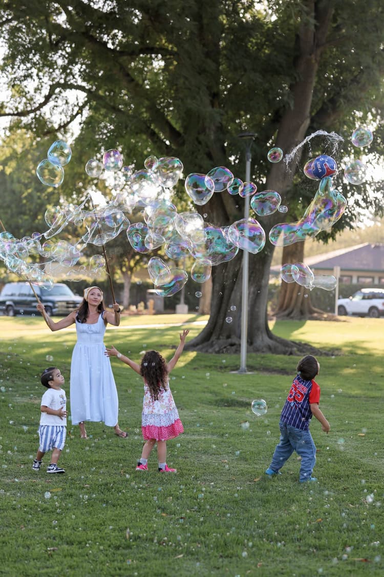 Giant bubble cluster