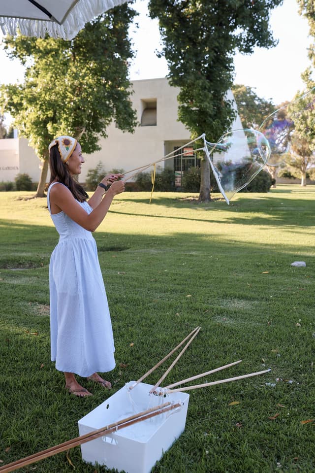 Amber, founder of Sunshine & Bubbles